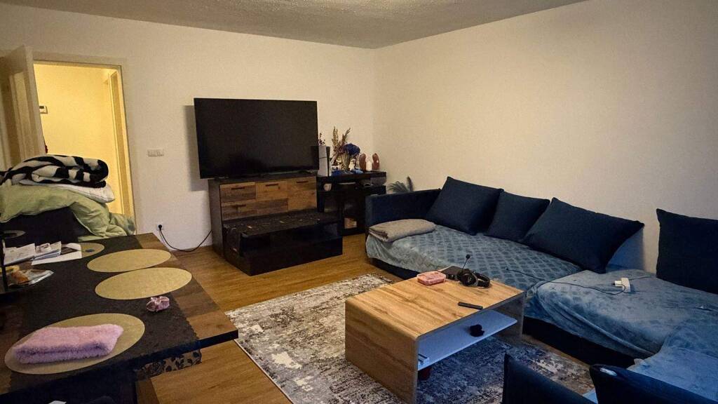 Wohnung zur Miete 650 € 2 Zimmer 62,4 m² 1. Geschoss frei ab 01.05.2026 Waldkraiburg 84478