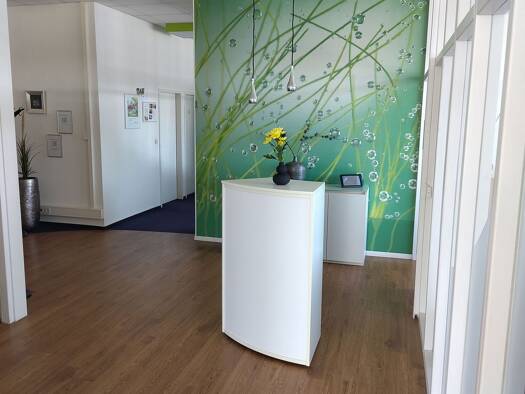 Büro zur Miete provisionsfrei 2.400 € 6,5 Zimmer 240 m² Bürofläche Rohwedderstraße 2 Ritterhude Ritterhude 27721