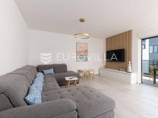 Wohnung zur Miete 1.200 € 3 Zimmer 83 m² 1. Geschoss Okrug Gornji Okrug Donji