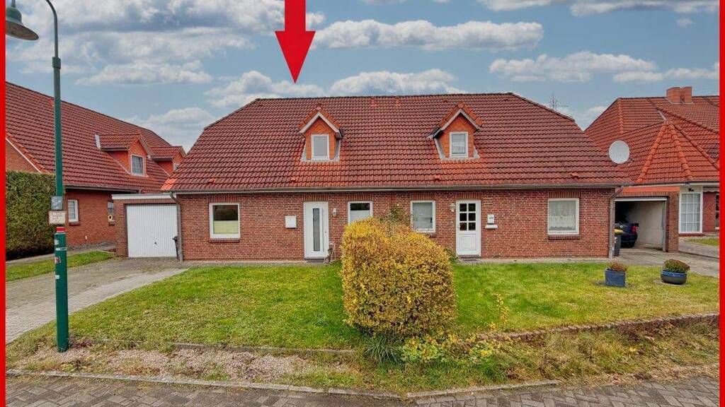 Doppelhaushälfte zum Kauf 250.000 € 4 Zimmer 99 m² 399 m² Grundstück frei ab 01.04.2026 Schuby 24850
