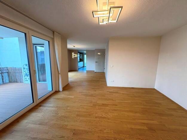 Wohnung zum Kauf 498.000 € 5,5 Zimmer 140,5 m² Neuenburg Neuenburg am Rhein 79395