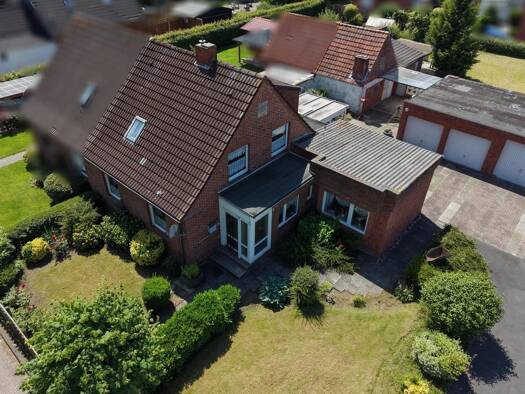 Doppelhaushälfte zum Kauf 82.000 € 4 Zimmer 110 m² 979 m² Grundstück Conrebbersweg Emden 26721