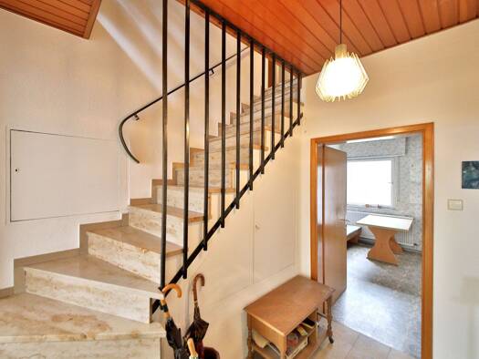 Einfamilienhaus zum Kauf 274.000 € 7 Zimmer 161,5 m² 314 m² Grundstück Östringen 76684