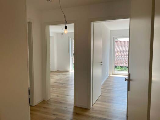 Wohnung zur Miete 850 € 2 Zimmer 61 m² Geschoss 1/3 frei ab 01.10.2026 Rain Rain 94369
