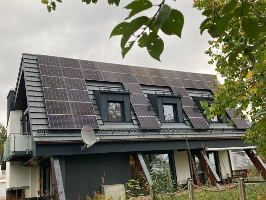 Einfamilienhaus zur Miete 2.500 € 5 Zimmer 200 m² 900 m² Grundstück frei ab sofort Jurastraße 10 Pfaffenweiler Villingen-Schwenningen 78052