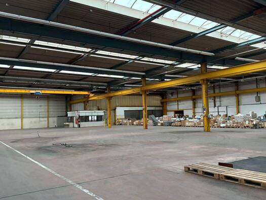 Produktionshalle zur Miete provisionsfrei 6.000 m² Lagerfläche teilbar ab 1.000 m² Süßen 73079