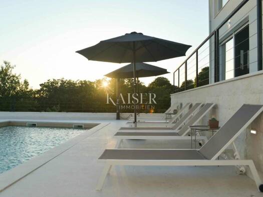 Haus zum Kauf 550.000 € 5 Zimmer 195 m² Vrana, Pakostane Pakostane