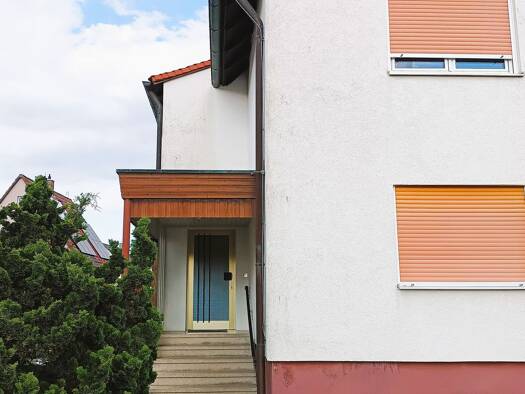 Einfamilienhaus zur Miete 800 € 6,5 Zimmer 140 m² 550 m² Grundstück frei ab 01.03.2026 Dormitz 91077