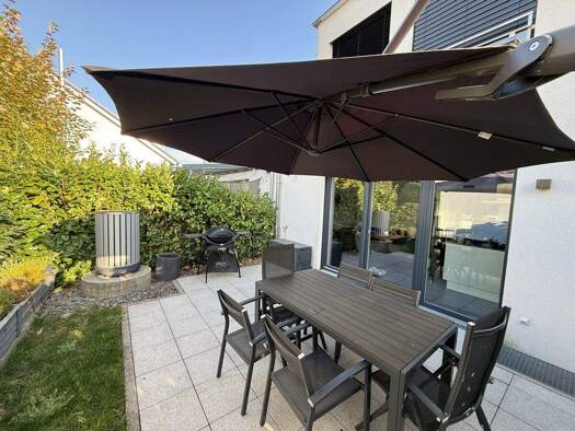 Reihenmittelhaus zum Kauf 695.000 € 5 Zimmer 150,6 m² 149 m² Grundstück frei ab 01.01.2026 Haagen Lörrach 79541