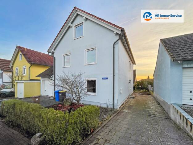 Mehrfamilienhaus zum Kauf 199.000 € 6 Zimmer 144 m² 376 m² Grundstück Hettstadt 97265