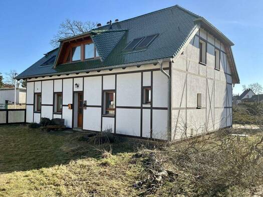 Einfamilienhaus zum Kauf 475.000 € 7 Zimmer 195 m² 2.553 m² Grundstück frei ab 01.05.2026 Alt-Schadow Märkische Heide 15913