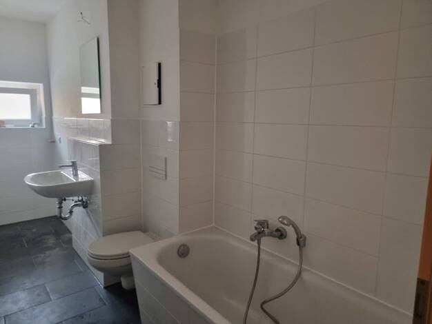 Wohnung zur Miete 415 € 2 Zimmer 50,6 m² frei ab 17.04.2026 Passendorfer Weg 8 Gesundbrunnen Halle (Saale) 06128