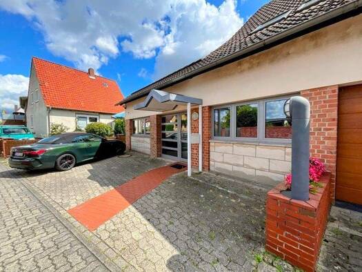 Bürogebäude zur Miete 2.400 € 250 m² Bürofläche Cremlingen 38162