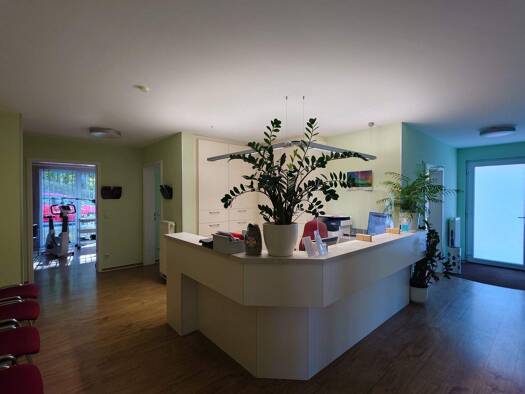 Praxis zur Miete provisionsfrei 7,86 € 5 Zimmer 140 m² Bürofläche Zarrentiner Str. 12 Gresse 19258