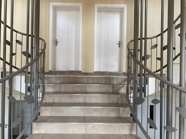 Wohnung zur Miete 1.500 € 3 Zimmer 119,9 m² 1. Geschoss frei ab 01.11.2026 Radebeul 01445