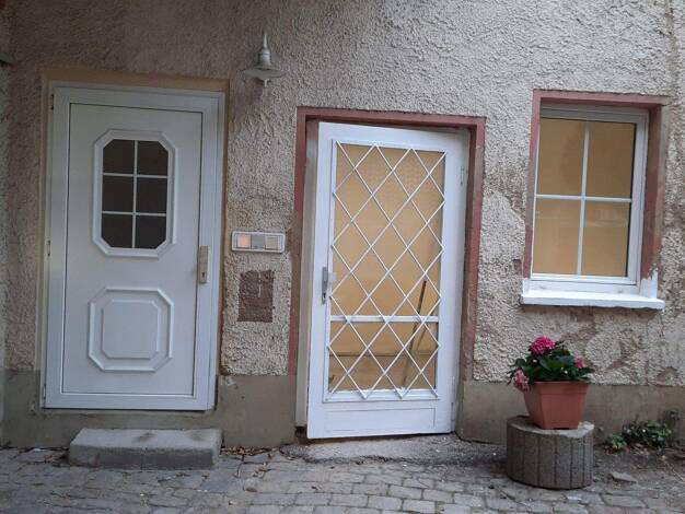 Stadthaus zur Miete 480 € 3 Zimmer 77 m² 200 m² Grundstück Chemnitzer Str. 15 Limbach-Oberfrohna Sachsen - Limbach-Oberfrohna 09212