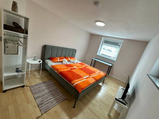 Wohnung zur Miete 690 € 1,5 Zimmer 30 m² Geschoss -1/4 frei ab 01.01.2026 Obertürkheim Stuttgart 70329