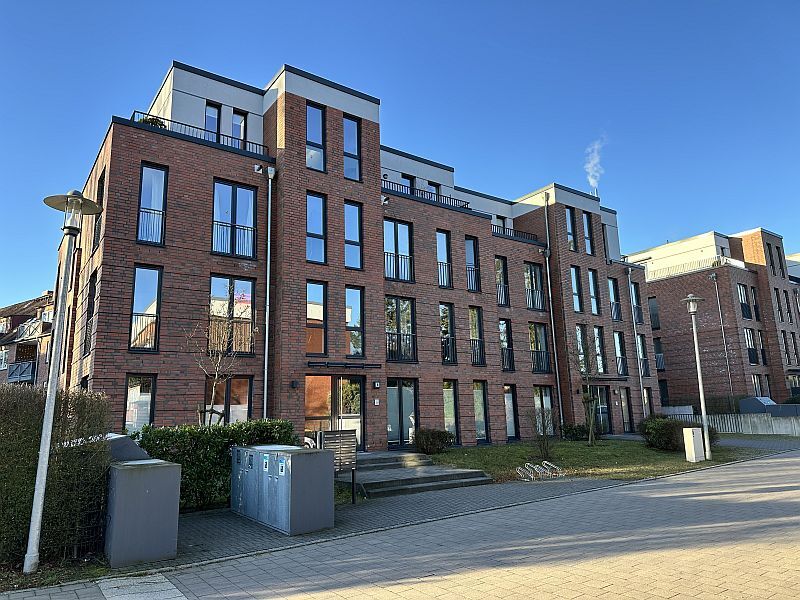 Wohnung zur Miete 925 € 2 Zimmer 66,1 m²<br/>Wohnfläche 1.<br/>Geschoss 01.02.2025<br/>Verfügbarkeit Am Schloß Ahrensburg 22926