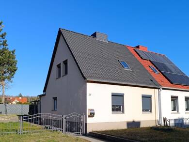 Doppelhaushälfte zur Miete 780 € 3 Zimmer 90 m² 400 m² Grundstück frei ab sofort Möhlau Gräfenhainichen 06772