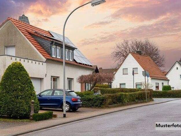 Doppelhaushälfte zum Kauf 57.000 € 1 Zimmer 170 m² 967 m² Grundstück Rockensüß Cornberg 36219