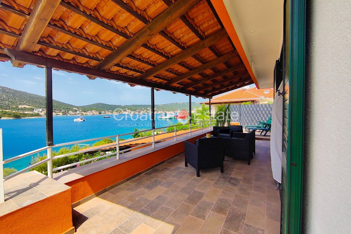 Haus zum Kauf 750.000 € 3 Zimmer 130 m²<br/>Wohnfläche 670 m²<br/>Grundstück Trogir