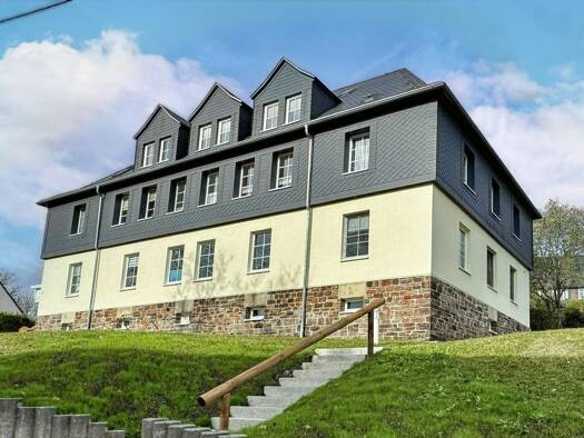 Wohnung zum Kauf 70.000 € 4 Zimmer 97,3 m² 1. Geschoss Klingenthal Klingenthal 08248