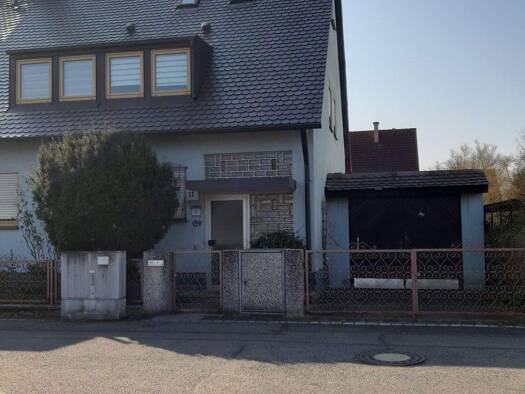 Mehrfamilienhaus zum Kauf 620.000 € 5 Zimmer 183 m² 374 m² Grundstück Stübacherstrasse 11 Leyh Nürnberg 90431