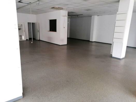 Kaufhaus zum Kauf 599.000 € 820 m² Verkaufsfläche Stadtmitte Völklingen 66333