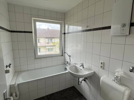 Wohnung zur Miete 519 € 3 Zimmer 61 m² 3. Geschoss frei ab sofort In den Wiesen 13 Karlskamp Gummersbach 51643