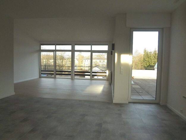 Wohnung zur Miete 890 € 3,5 Zimmer 98 m² 1. Geschoss frei ab 01.02.2026 Simmern 55469