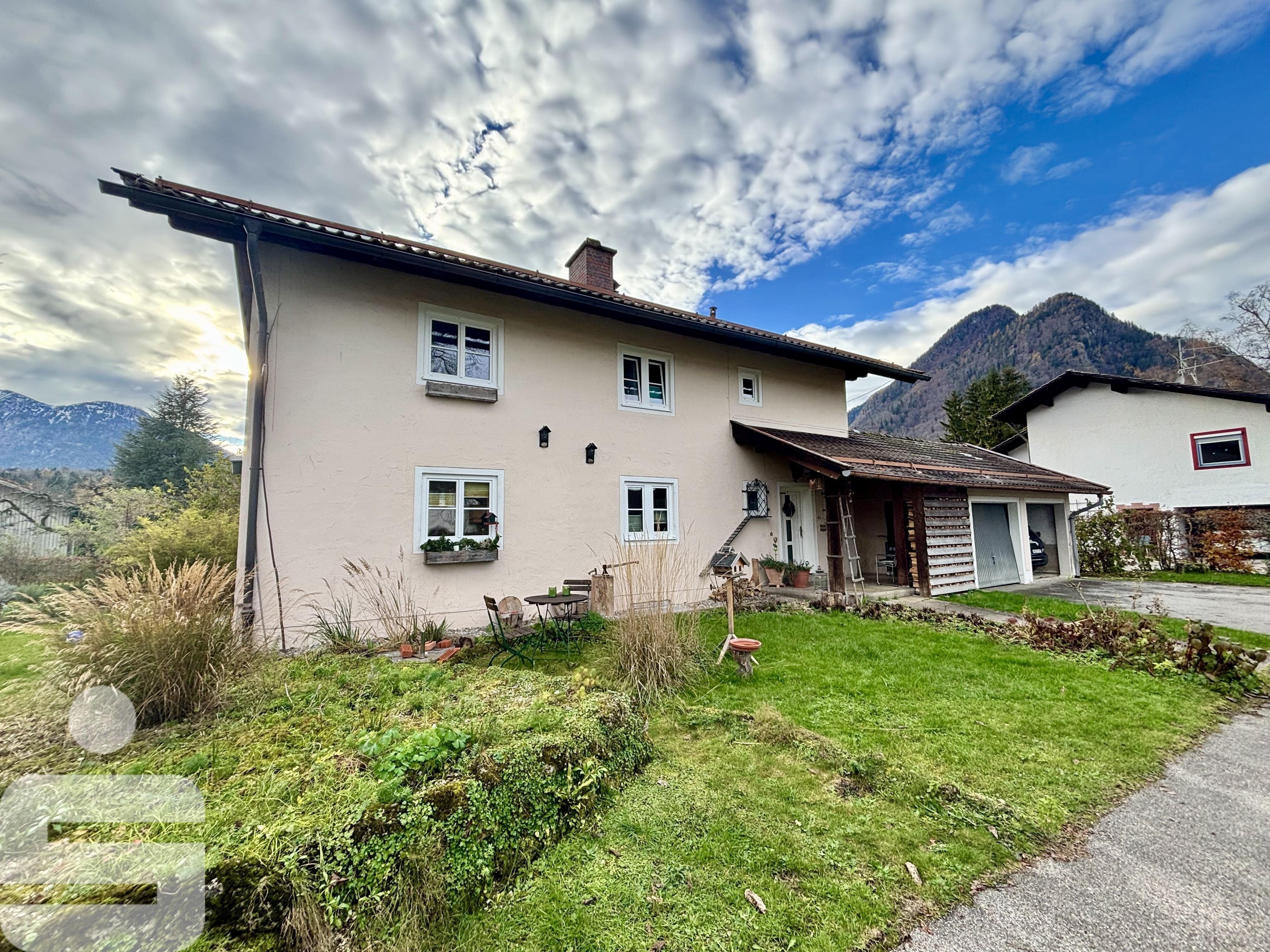 Mehrfamilienhaus zum Kauf 790.000 € 8 Zimmer 165 m²<br/>Wohnfläche 809 m²<br/>Grundstück 01.05.2025<br/>Verfügbarkeit Marzoll Bad Reichenhall 83435