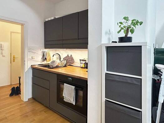 Studio zur Miete 795 € 1 Zimmer 39 m² 1. Geschoss frei ab 01.04.2026 Thalk.Obersendl.-Forsten-Fürstenr.-Solln München 81479