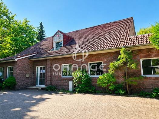 Einfamilienhaus zum Kauf 199.000 € 8 Zimmer 284 m² 964 m² Grundstück Bahnhofstraße 17 a Friedrichshain Felixsee 03130