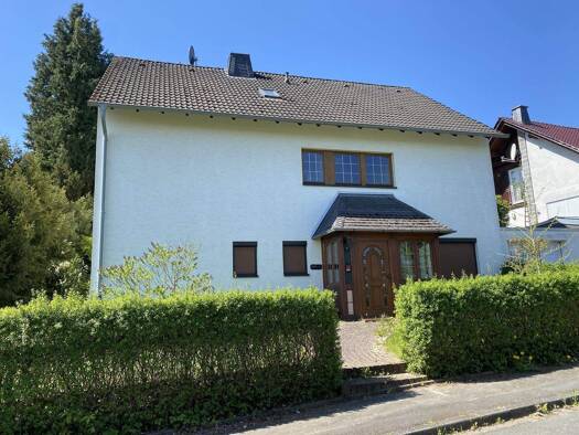 Einfamilienhaus zum Kauf 198.000 € 9 Zimmer 190 m² 862 m² Grundstück Simmershausen Fuldatal 34233