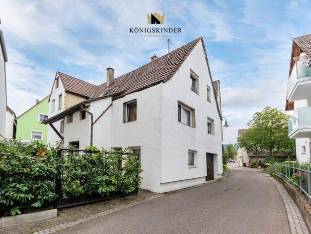 Mehrfamilienhaus zum Kauf 299.000 € 8 Zimmer 144,8 m² 190 m² Grundstück Cleebronn 74389