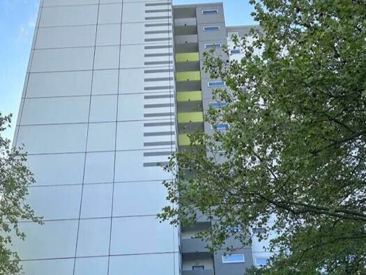 Wohnung zum Kauf 370.000 € 4 Zimmer 92 m² Hausen Mitte-West 60488