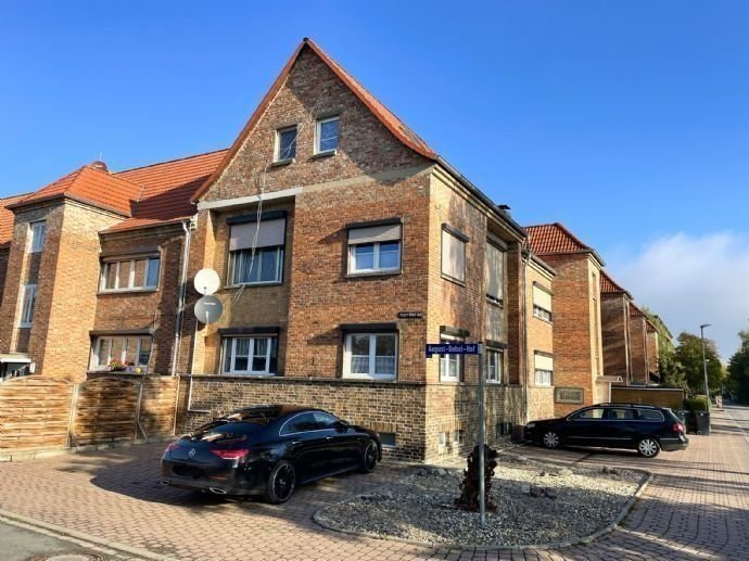 Mehrfamilienhaus zum Kauf als Kapitalanlage geeignet 399.500 € 330 m²<br/>Wohnfläche 383 m²<br/>Grundstück Maerkerstraße 22 Teutschenthal Teutschenthal 06179