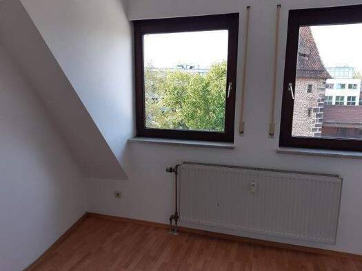 Wohnung zur Miete 550 € 2 Zimmer 43 m² 3. Geschoss frei ab sofort Sebald Nürnberg 90403