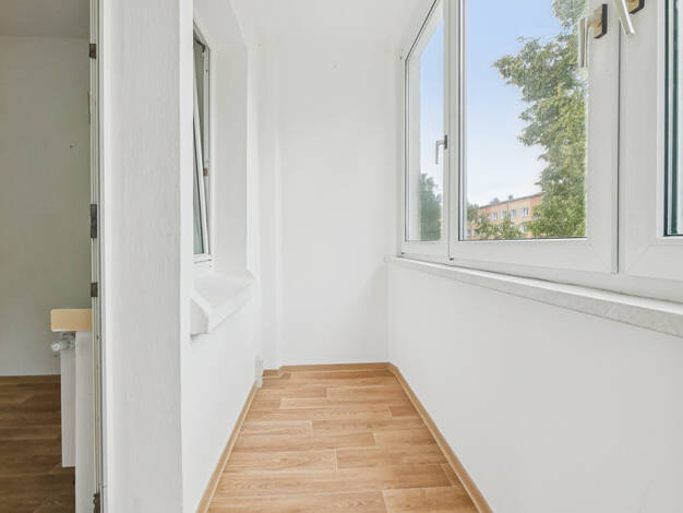 Wohnung zum Kauf 63.000 € 3 Zimmer 64,5 m² Neustadt Neustadt 01844