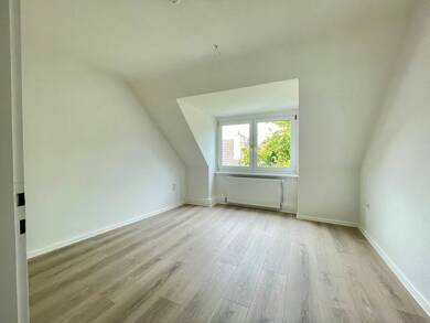 Studio zur Miete 540 € 3 Zimmer 53 m² 3. Geschoss frei ab 01.08.2025 Emmerich am Rhein 46446