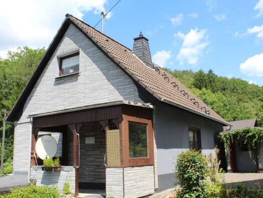 Einfamilienhaus zum Kauf provisionsfrei 239.000 € 4 Zimmer 95 m² 955 m² Grundstück frei ab sofort Oesinghausen Engelskirchen 51766