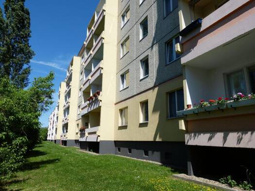 Wohnung zur Miete 279 € 4 Zimmer 71,8 m² 2. Geschoss Gatersleben Seeland 06466