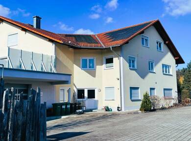 Wohn- und Geschäftshaus zum Kauf als Kapitalanlage geeignet 2.700.000 € 833,9 m² 2.683 m² Grundstück Diepersdorf Leinburg Leinburg 91227