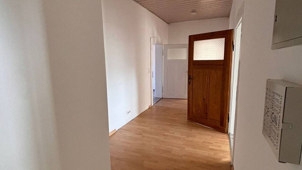 WG-Zimmer zur Miete 470 € 4 Zimmer 111 m² EG Hauptstraße 70 Lossa Finne 06647