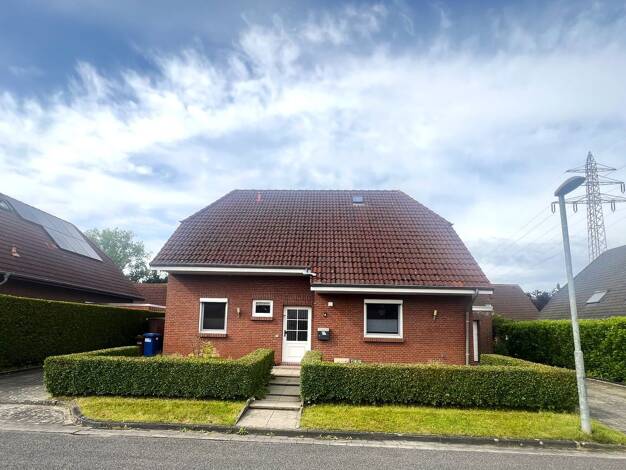 Einfamilienhaus zur Miete 1.300 € 6 Zimmer 130 m² 524 m² Grundstück Möwenweg 4 Abbehausen Nordenham 26954