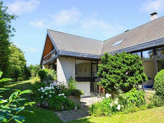 Einfamilienhaus zum Kauf 875.000 € 8 Zimmer 298 m² 1.045 m² Grundstück Großburgwedel Burgwedel 30938