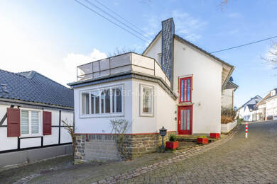 Einfamilienhaus zum Kauf 284.000 € 7 Zimmer 151 m² 138 m² Grundstück Ruppichteroth Ruppichteroth 53809