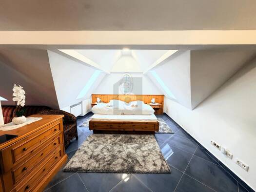Mehrfamilienhaus zum Kauf als Kapitalanlage geeignet 1.300.000 € 16 Zimmer 660 m² Kulmbach Kulmbach 95326