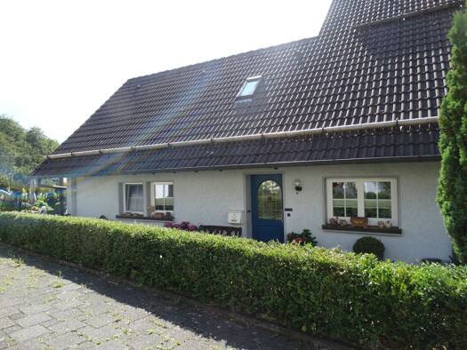 Doppelhaushälfte zum Kauf 259.000 € 3 Zimmer 125,6 m² 369 m² Grundstück Stülinghausen Marienheide 51709