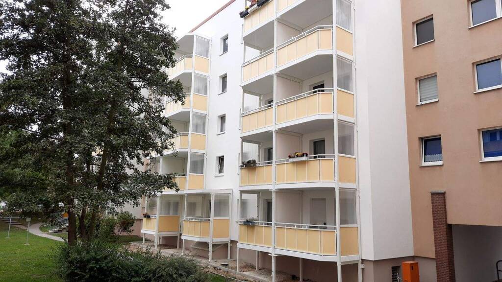 Wohnung zur Miete 434 € 2 Zimmer 63,8 m² EG Webergasse 10 Crimmitschau 08451